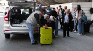 Buscan acuerdo entre taxis del AICM y aplicaciones para mejorar servicio