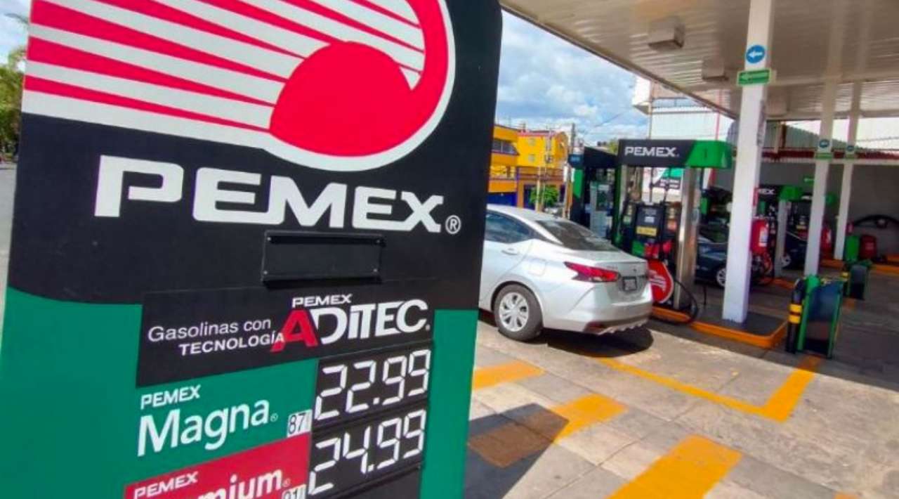 Gobierno aplicaría reducción de impuestos si sube la gasolina por conflicto en Medio Oriente