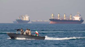 Aumentan precios del petróleo tras escalada en Medio Oriente