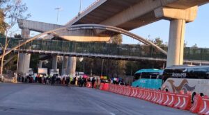 ¿Por qué está bloqueada la autopista México-Cuernavaca?