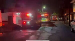 Mueren mujer y su nieta en incendio