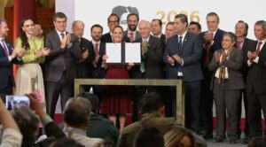 Sheinbaum anuncia acuerdo histórico para impulsar la industria del acero en México