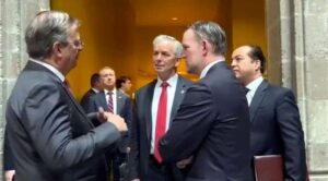 Ebrard se reúne con enviado comercial de EE.UU. previo a revisión del T-MEC