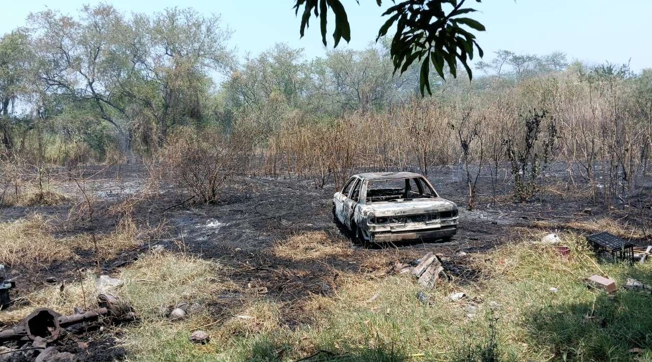 Incendio en Jojutla consume dos vehículos; no hay lesionados