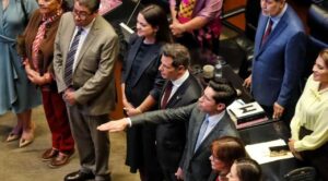 Senado ratifica a Roberto Velasco como nuevo canciller de México