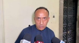 IEBEM promete liquidar adeudos a maestros al 100% este año