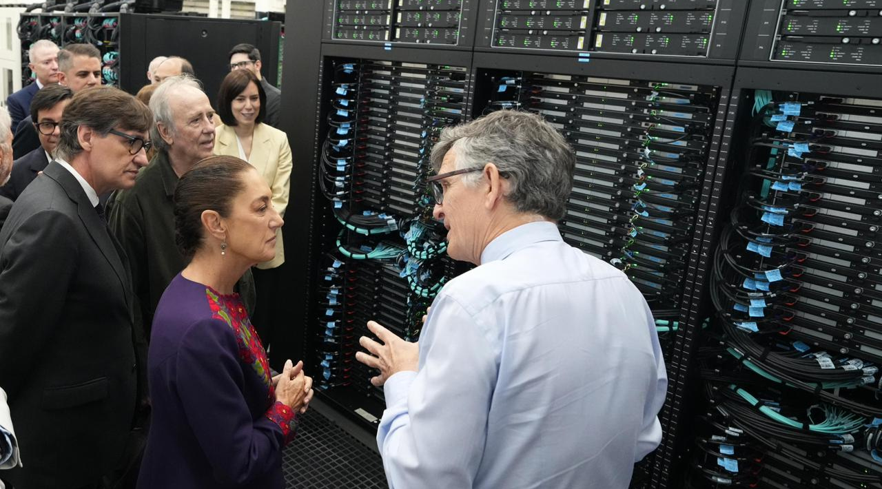 Sheinbaum visita el Centro Nacional de Supercomputación de Barcelona