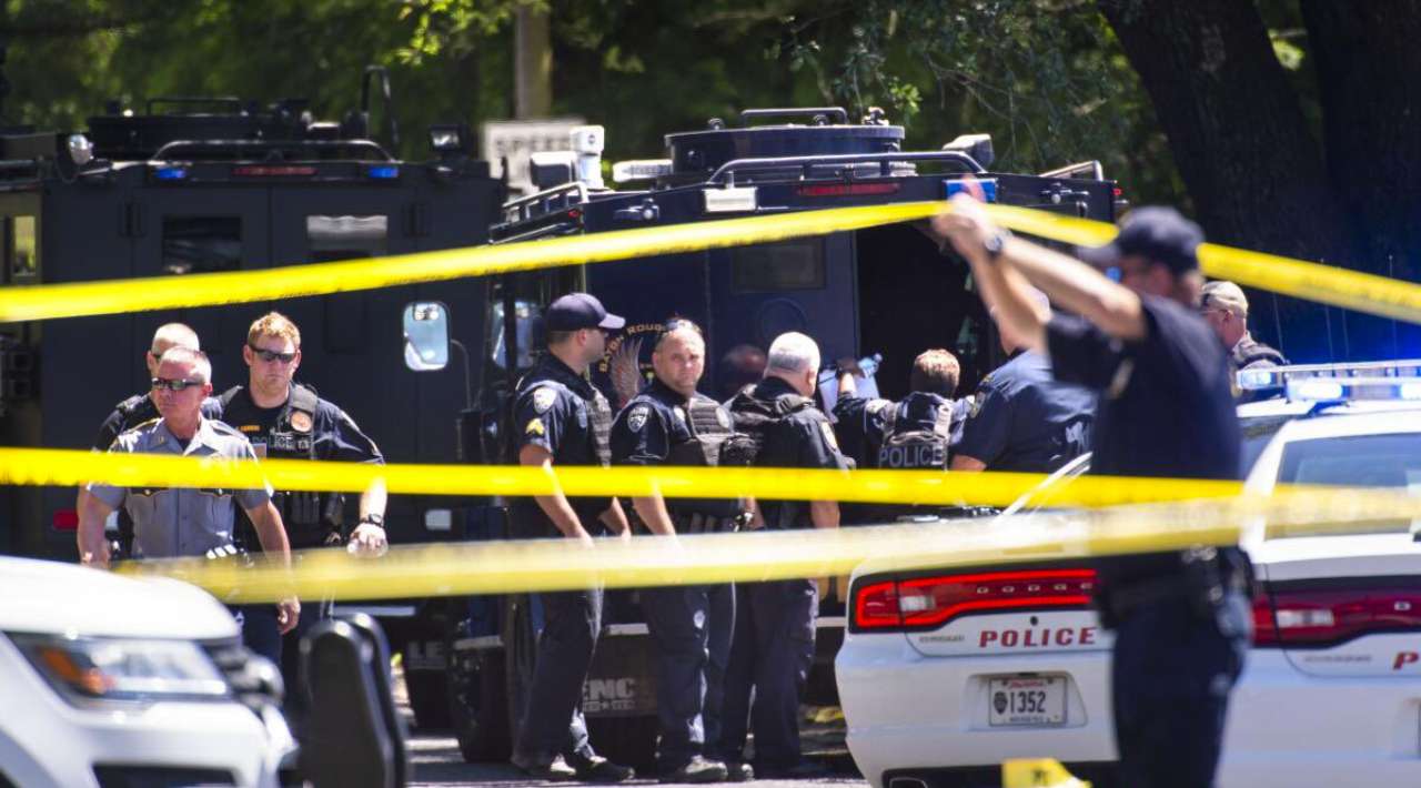 Tiroteo en centro comercial de Luisiana deja al menos 10 heridos