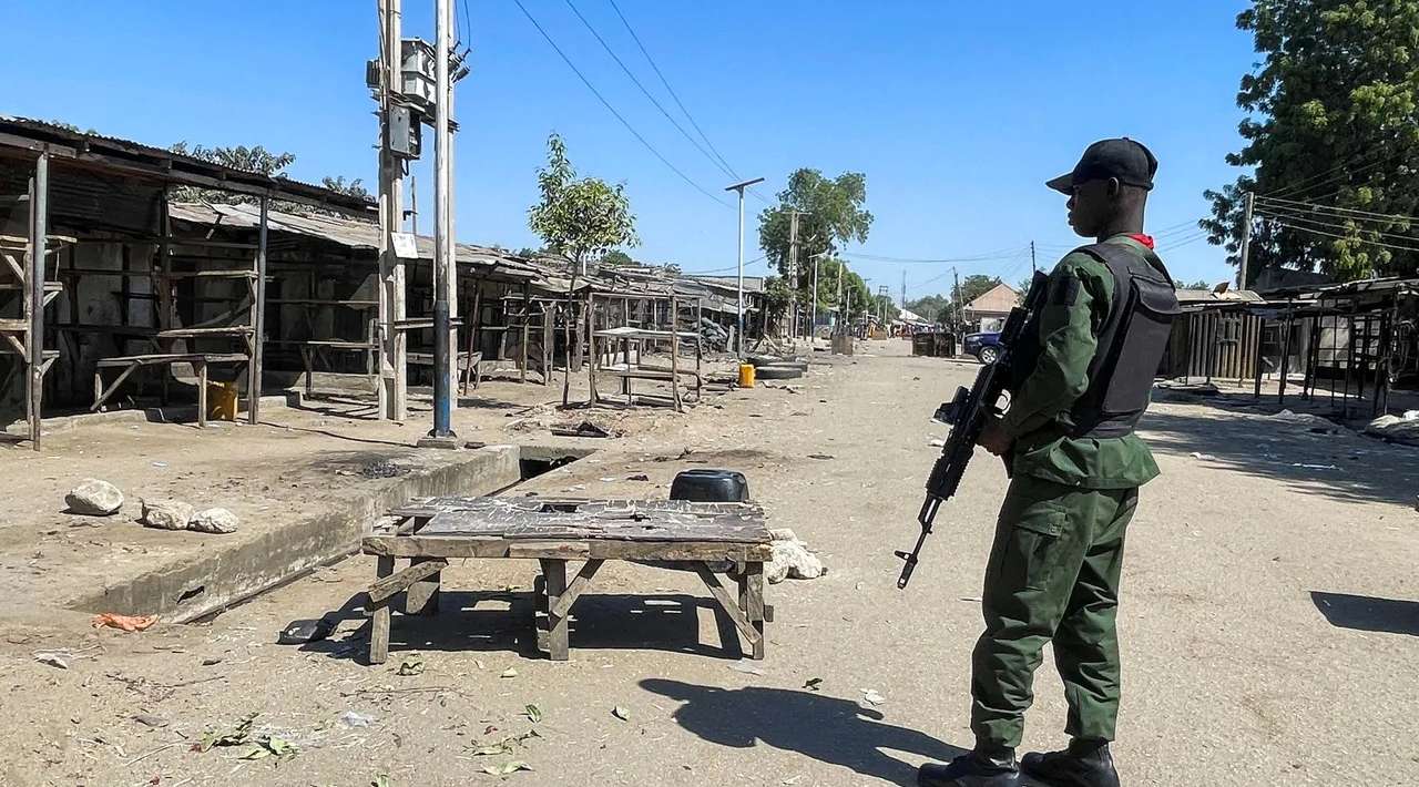 Secuestran a 23 huérfanos en Nigeria; rescatan a 15