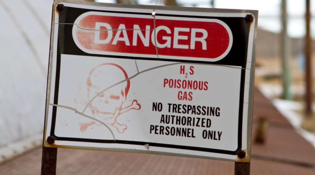 Fuga química en planta de Virginia Occidental deja 2 muertos y 19 heridos