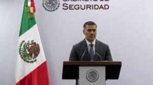 Suman seis funcionarios detenidos en operativo Enjambre en Morelos. UIF bloqueará cuentas y activos de 32 personas físicas y morales relacionadas con red de corrupción en Morelos: Harfuch
