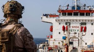 EE.UU. intercepta petrolero iraní en el Golfo de Omán por presunta violación de bloqueo
