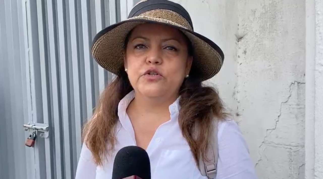 Pensionados de CFE rechazan tope a jubilaciones en protesta en Cuernavaca
