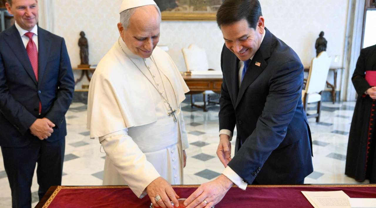 Marco Rubio busca limar asperezas con el Papa León XIV tras críticas de Trump
