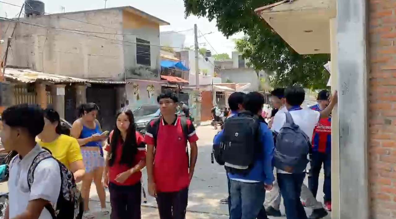 Activan protocolos en secundaria de Cuernavaca por alumno armado
