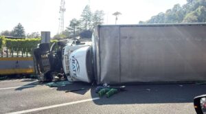 Cierre de circulación en la autopista México–Cuernavaca, a la altura del km 66 con dirección a CDMX