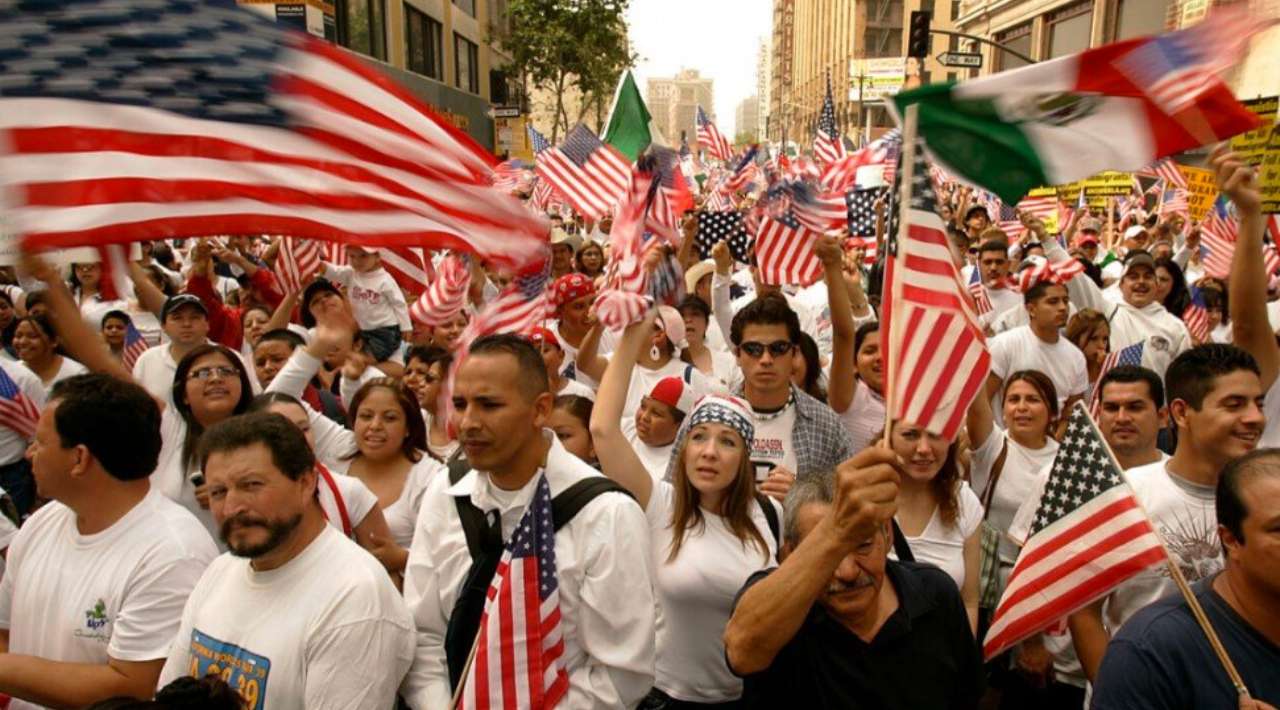 Migrantes latinos crean 36% de nuevos negocios en EE.UU. y aportan 2.3 billones al PIB
