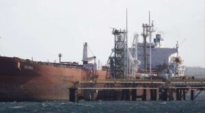 EU otorgará licencia de 30 días para acceso temporal al petróleo ruso