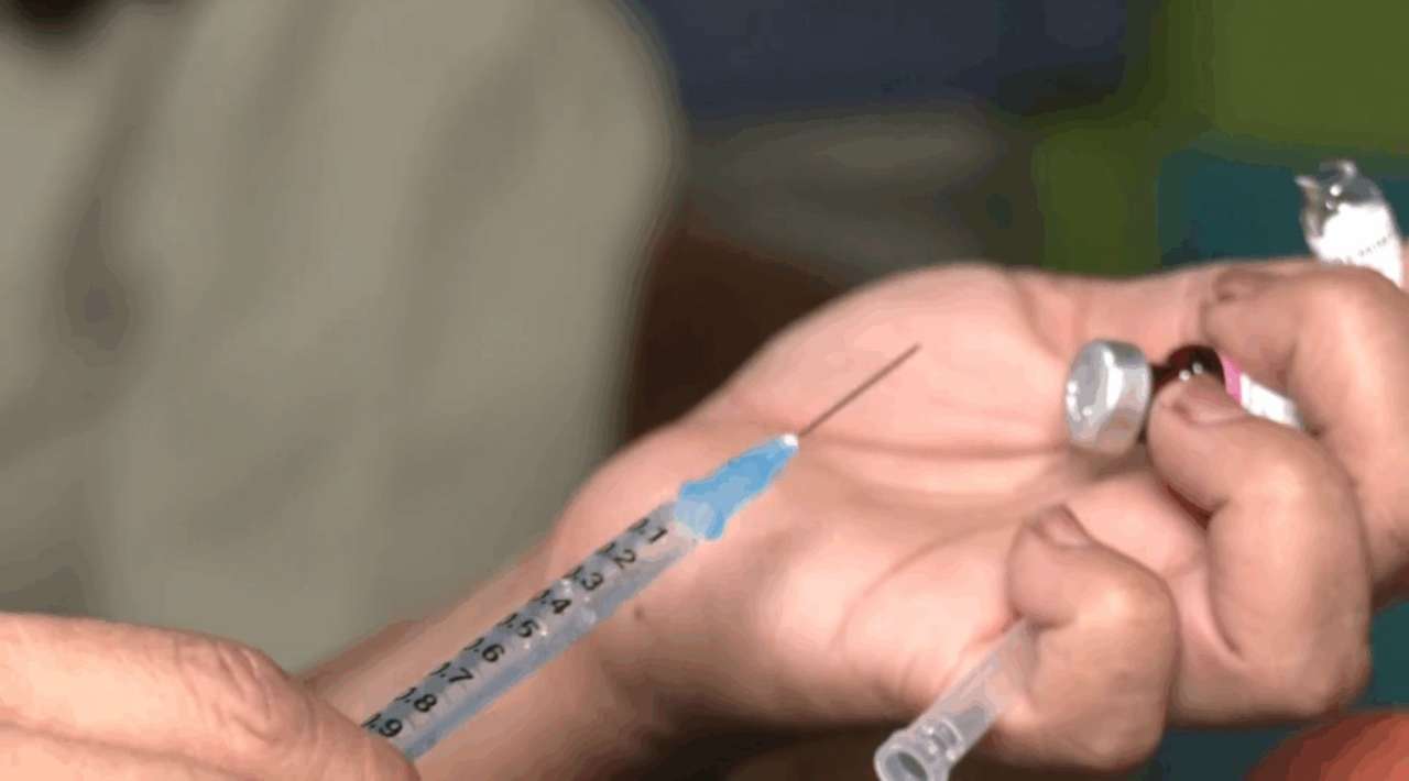 OMS alerta sobre retroceso global en sistemas de salud y pide acción urgente