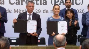 Gobierno y empresarios renuevan PACIC; canasta básica mantendrá precio máximo de 910 pesos