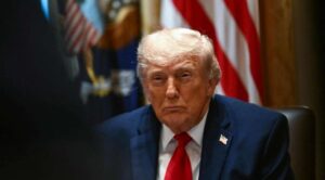 Trump analiza acuerdo con Irán en reunión clave en la Casa Blanca
