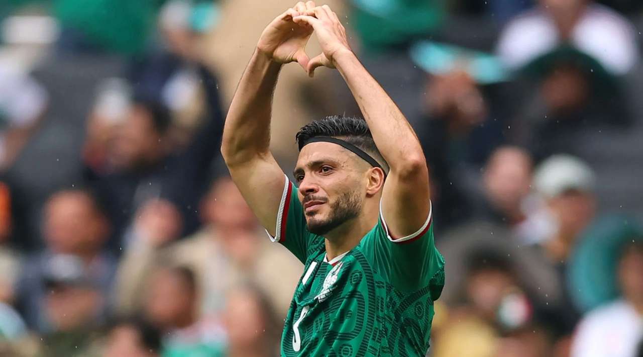 Raúl Jiménez ya es el segundo máximo goleador histórico del Tricolor