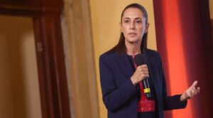 Sheinbaum anuncia conferencias para exhibir campañas de desinformación en medios y redes
