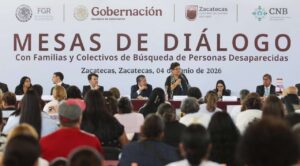 FGR promete fortalecer búsqueda de desaparecidos y atender demandas de colectivos