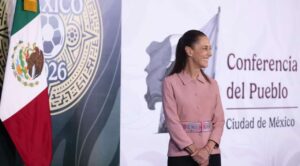 Sheinbaum consultará a maestros sobre cambios en la USICAMM