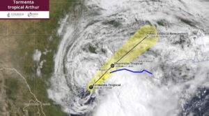 Tormenta tropical Arthur activa alerta roja en Tamaulipas