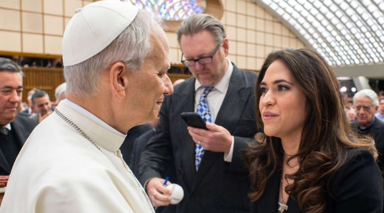 Mexicana hace historia al convertirse en la primera mujer laica al frente de un dicasterio del Vaticano