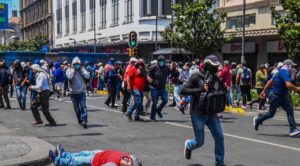 Fiscalía de CDMX identifica a cinco presuntos involucrados en agresiones durante marcha de la CNTE