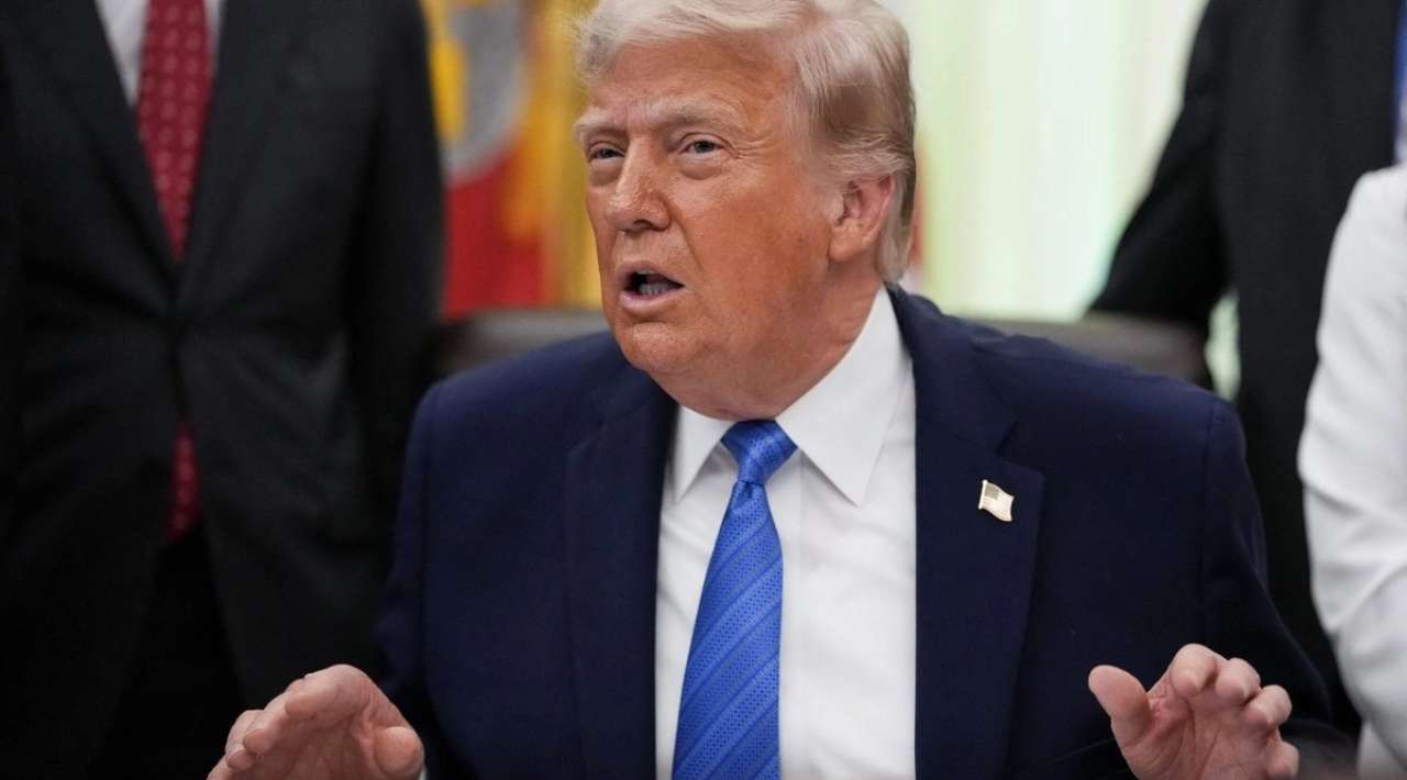 Trump amenaza con atacar a Irán si fracasan las negociaciones de paz