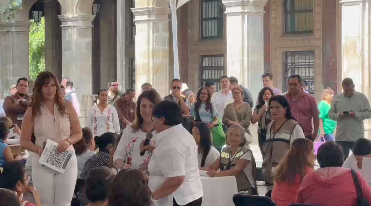 Entregan tarjetas de “Corazón de Mujer” a más de 3 mil 500 beneficiarias