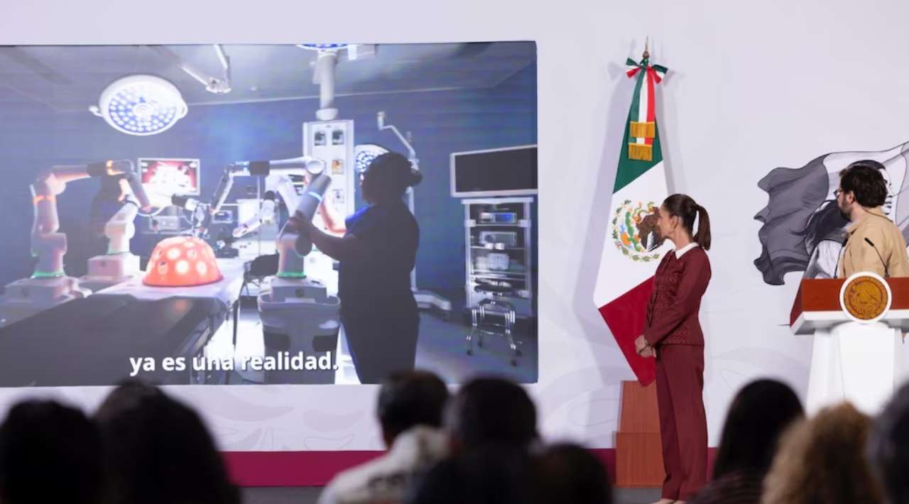 Gobierno impulsa digitalización y tecnología médica para fortalecer el sistema de salud en México
