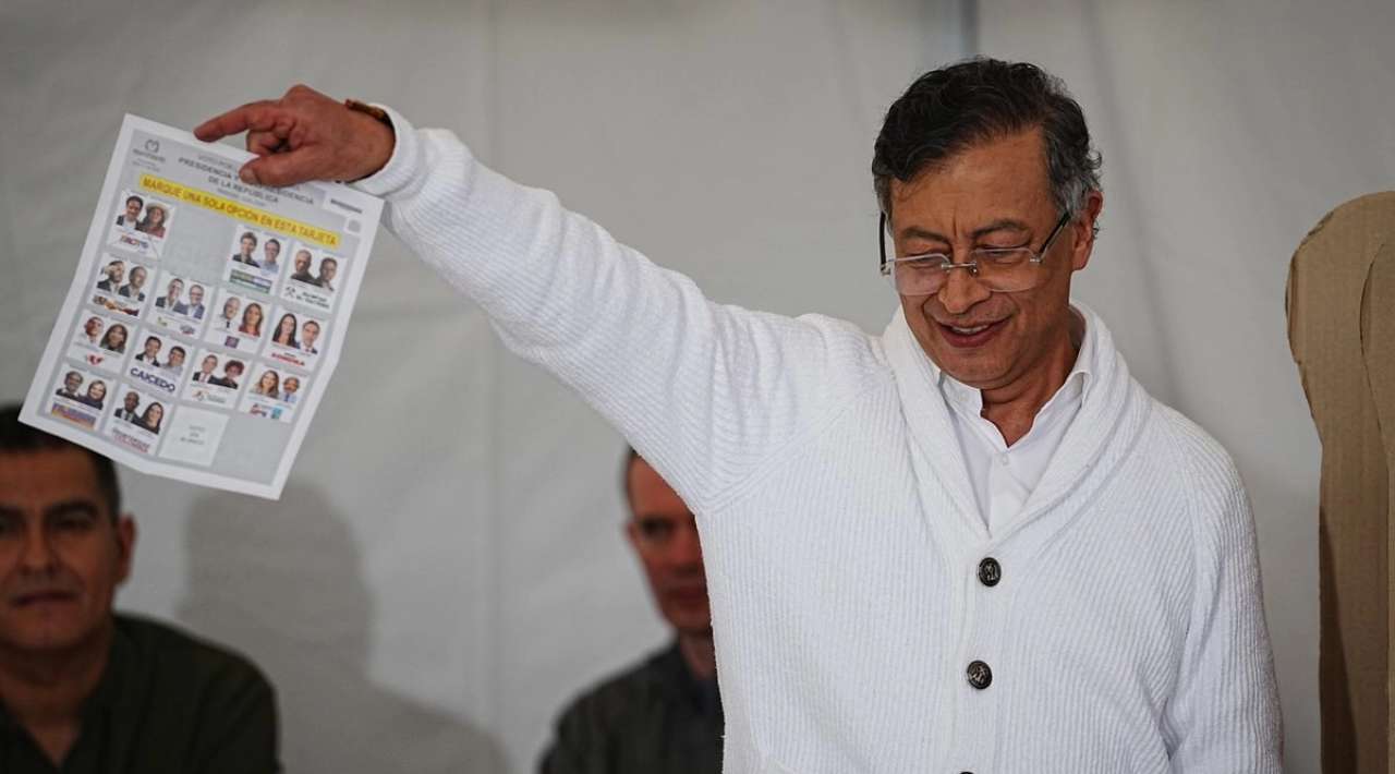 Gustavo Petro denuncia posible fraude en elecciones de Colombia y asegura tener pruebas