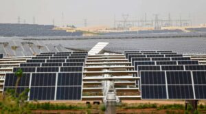 ONU alerta sobre crisis energética y climática; pide acelerar transición a energías limpias