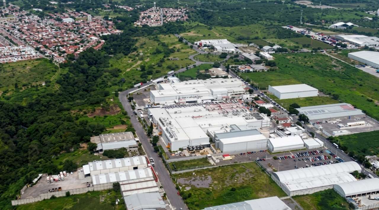 Morelos mantiene negociaciones con empresas para atraer inversiones y generar empleos