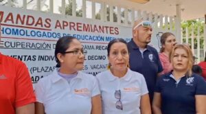Docentes y administrativos del CBTis 223 de Zacatepec exigen pago de prestaciones pendientes