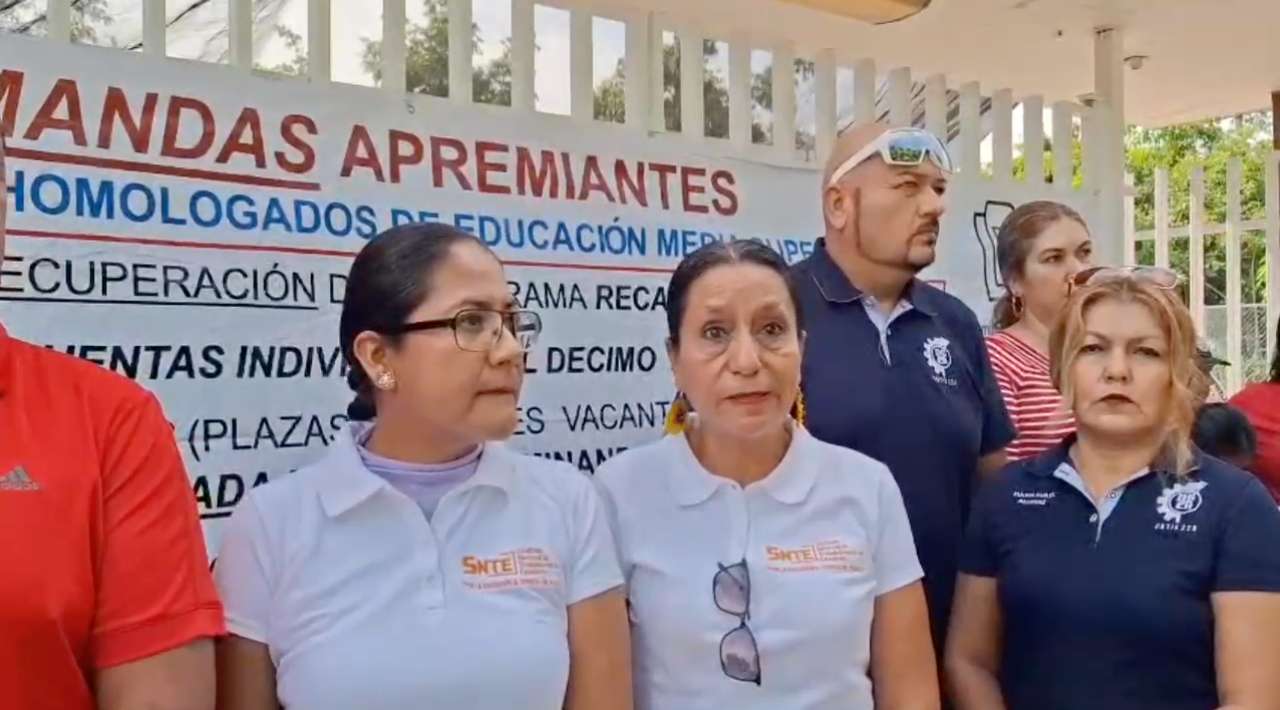 Docentes y administrativos del CBTis 223 de Zacatepec exigen pago de prestaciones pendientes