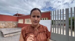 El ayuntamiento de Puente de Ixtla entregó lentes gratuitos a estudiantes de Tilzapotla, tras haber detectado a 130 alumnos con problemas visuales.