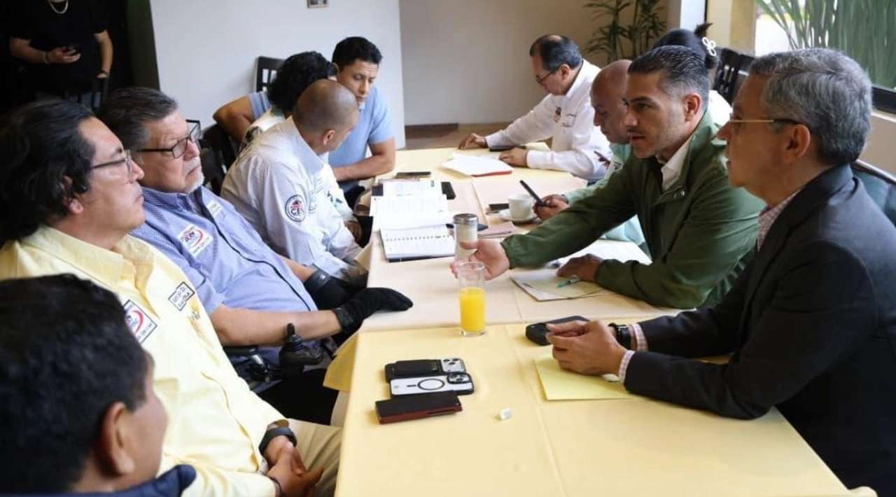 Transportistas acuerdan con Gobernación realizar movilizaciones sin bloqueos carreteros