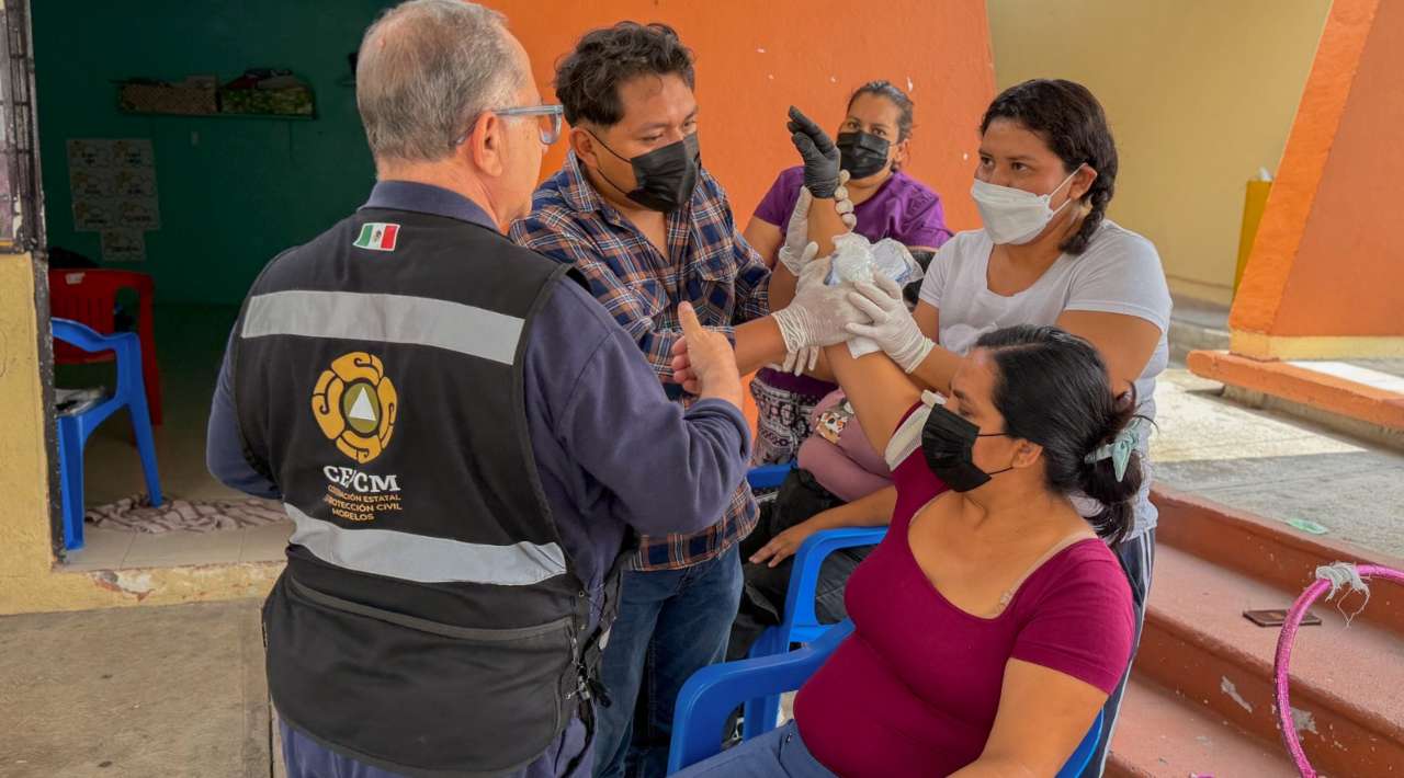 Capacitan a personal de CONAFE en primeros auxilios en el municipio de Ayala