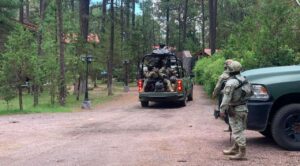 Operativos en Durango dejan 10 detenidos, arsenal y animales exóticos asegurados