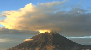 Popocatépetl mantiene Semáforo Amarillo Fase 2 tras 17 exhalaciones en 24 horas