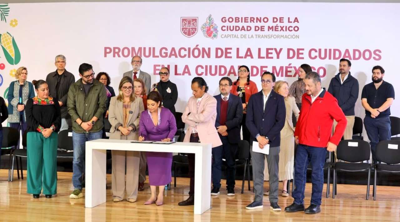 Promulgan Ley del Sistema de Cuidados en la Ciudad de México
