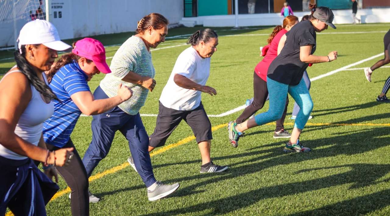 Abren taller de acondicionamiento físico para adultos mayores en Jiutepec