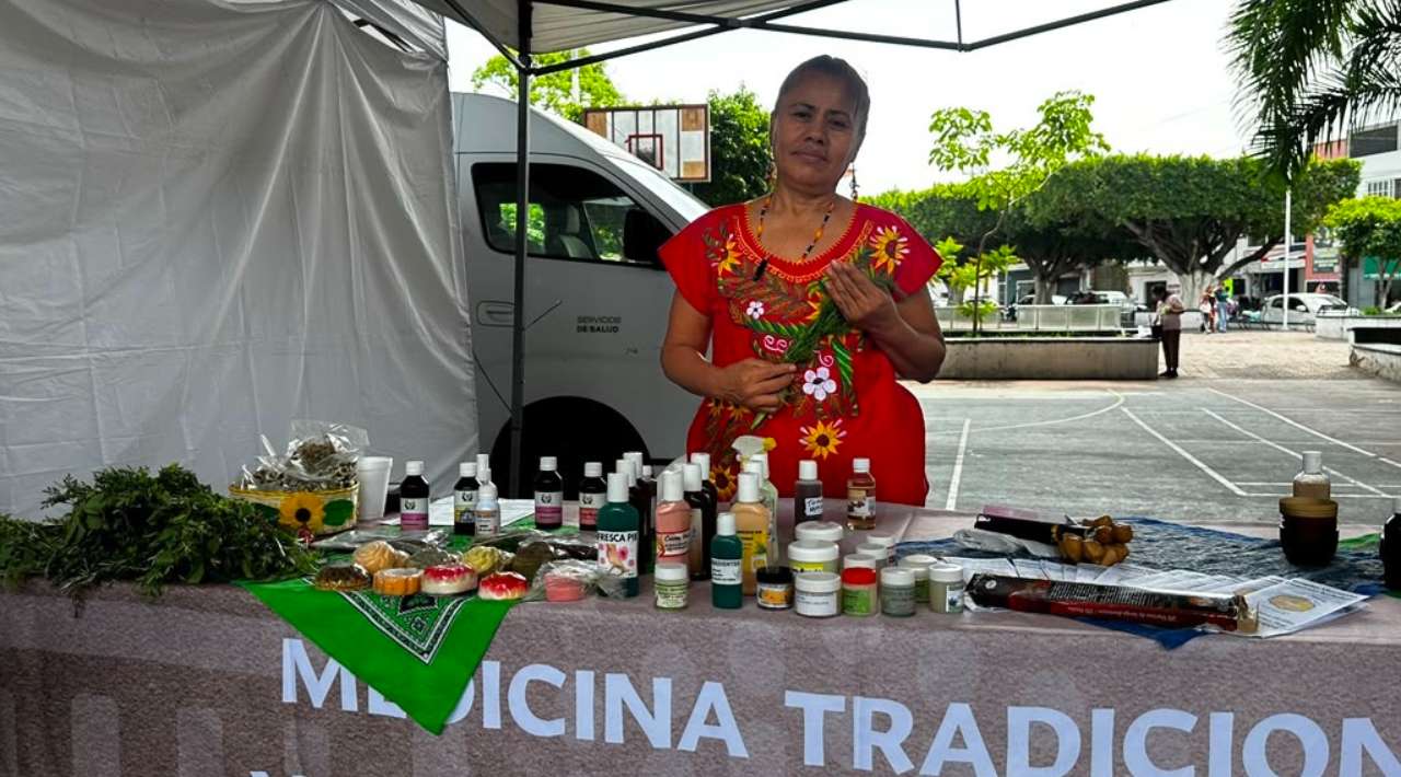 Secretaría de las Mujeres acerca servicios y prevención de violencias a Temixco y Cuentepec