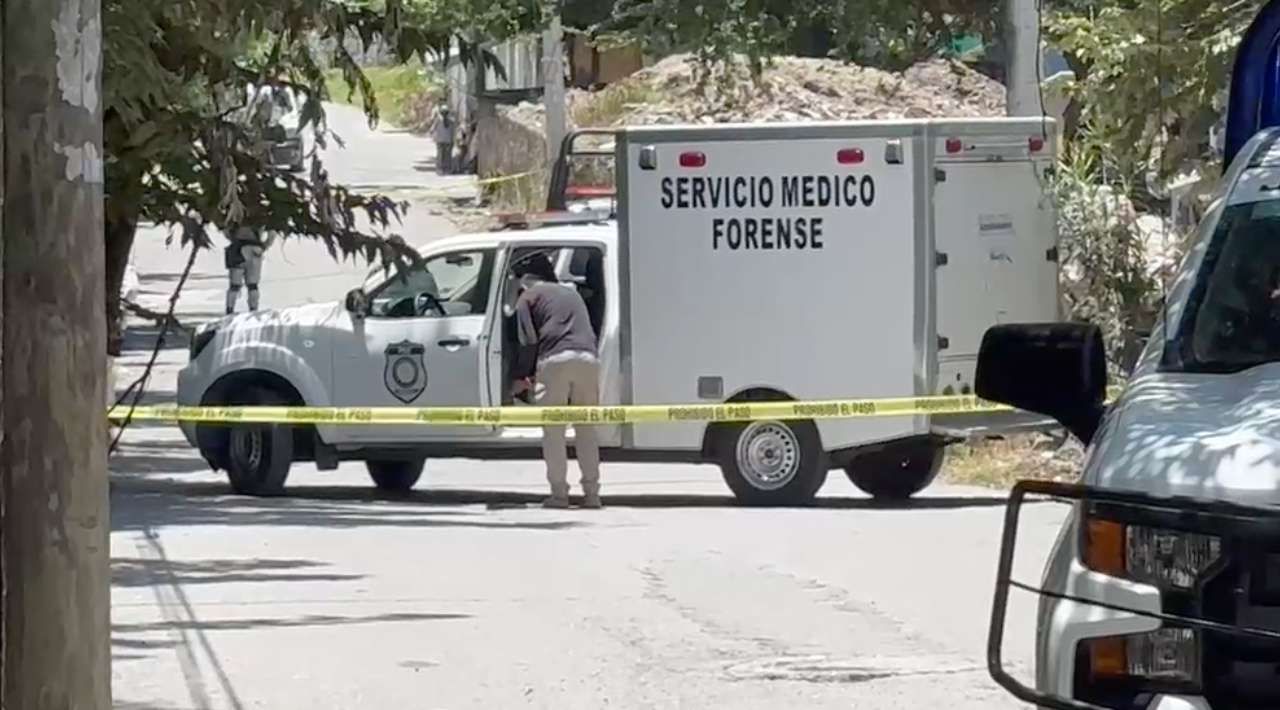 Investigan hallazgo de restos óseos presuntamente exhumados afuera de panteón en Jiutepec