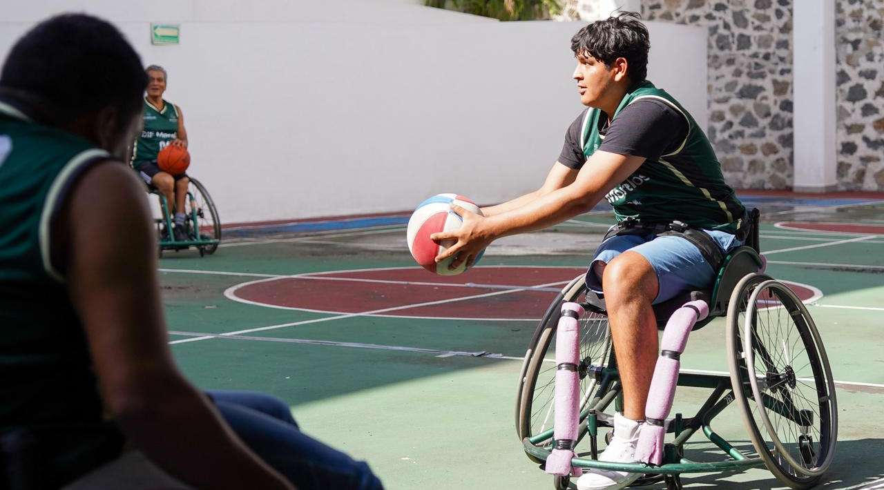 SEDIF impulsa taller gratuito de básquetbol en silla de ruedas para la inclusión de personas con discapacidad